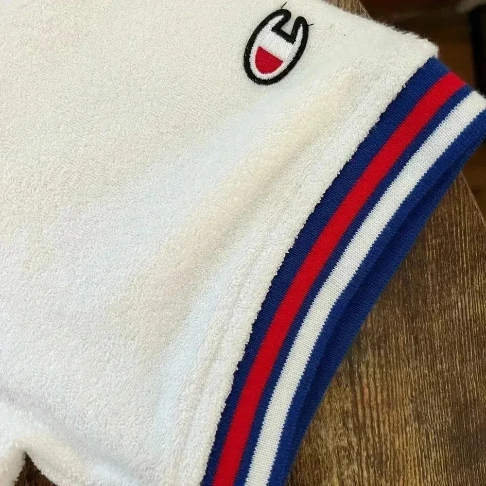 Champion retro look, soft terry mens shirt. Size: S - Picture 2 of 13